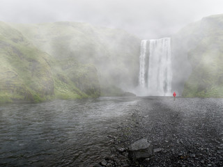Niebla en Skogafoss