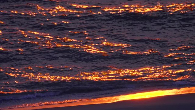 Traumhafter Sonnenuntergang an der See