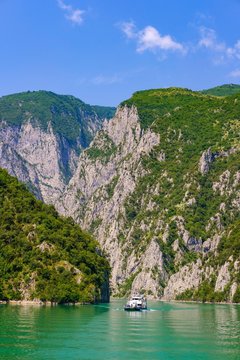 Ferry to Koman Reservoir, Liqeni i Komanit, River Drin, Qark Shkodra, Albania, Europe