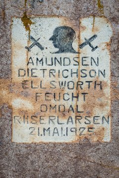 Memorial stone for Amundsen-Ellsworth North Pole Airplane Expedition, Ny-Alesund, Spitsbergen Island, Spitsbergen Archipelago, Svalbard and Jan Mayen, Norway, Europe