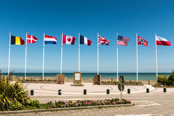Juno Beach Monument - obrazy, fototapety, plakaty