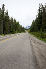 Fototapeta na wymiar Amazing road to Banff