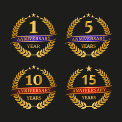 Anniversary golden laurel wreath set.