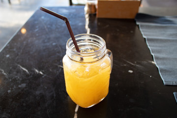 Freshly pressed orange juice © oliviaelisa92