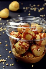 Mini profiteroles pot dessert