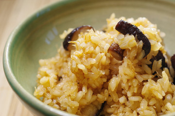 ホタテとシイタケのおこわ