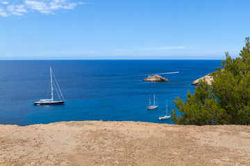 Fototapeta na wymiar Ibiza - Bucht bei Es Vedra