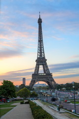 Fototapeta na wymiar Eiffel Sunrise