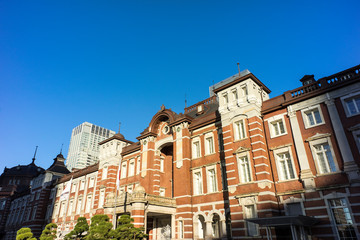 Fototapeta na wymiar 東京駅　丸の内口の風景
