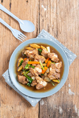 Pork spare rib stir fried with soy sauce and black pepper