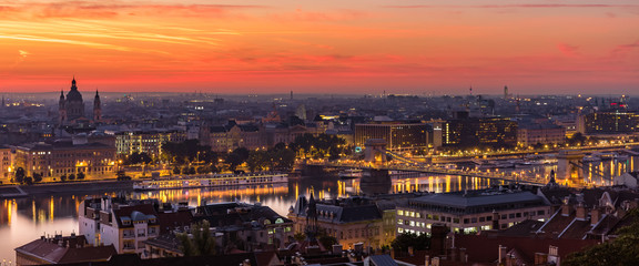Fototapeta na wymiar Budapest Panorama: morning blue hour