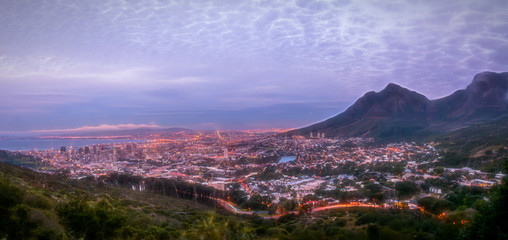 Fototapeta premium Cape Town City At Sunset And Blue Hour
