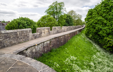 Fototapeta na wymiar Old walls in city York, England