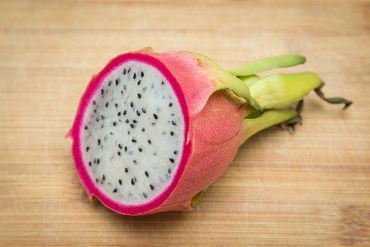 pitaja smoczy owoc dragon fruit