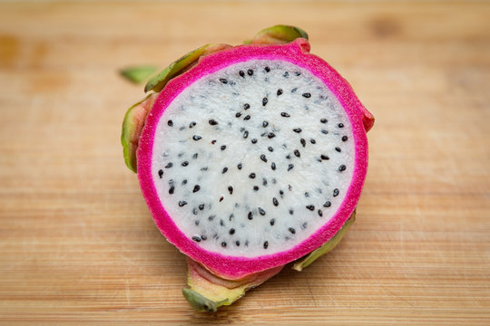pitaja smoczy owoc dragon fruit