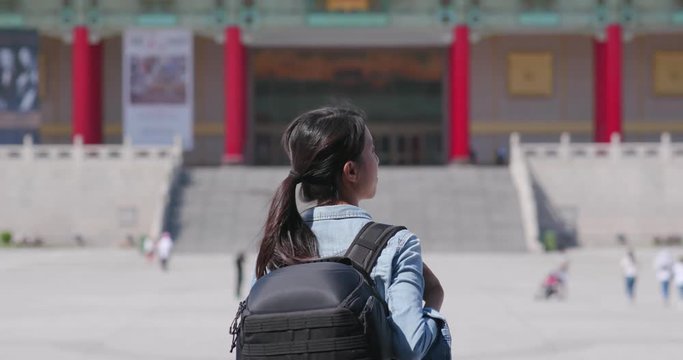 Woman travel and visit taiwan Chiang Kai shek Memorial Hall