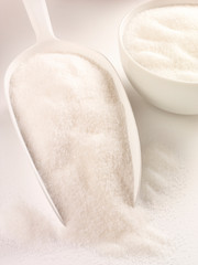 WHITE SUGAR IN SCOOP