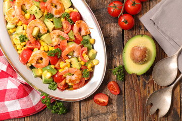shrimp with vegetable salad
