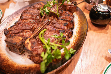 Tボーンステーキ