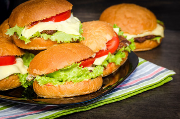 cooked cheeseburgers at home