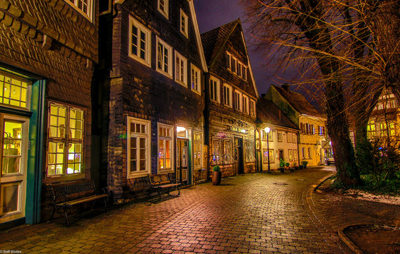 Altstadt G&uuml;tersloh bei Nacht