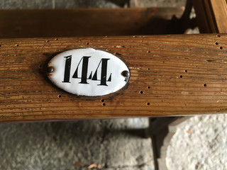 Chiffre 144