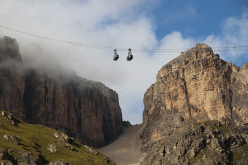 Mit der Gondel zum Sass Pordoi