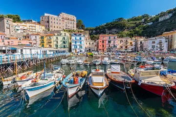 Keuken spatwand met foto Small fishing boats at harbor Marina Grande in Sorrento, Campania, Amalfi Coast, Italy. © GISTEL