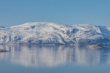 Fototapeta na wymiar Fjord vue Laponie 5