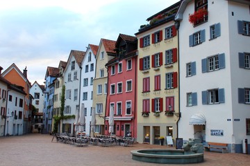 Fototapeta na wymiar Mittelalterliche Gebäude in der Altstadt von Chur, Graubünden, Schweiz