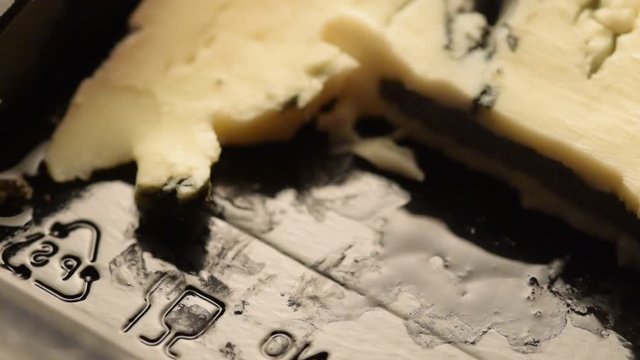 Gurgunz&ouml;la Formaggio Gorgonzola Горгондзола &Gamma;&kappa;&omicron;&rho;&gamma;&kappa;&omicron;&nu;&tau;&zeta;ό&lambda;&alpha;  古岡左拉芝士 ft81060001 ser Roquefort cheese Cucina italiana Italian queso sounding 고르곤졸라 furmai K&auml;se 