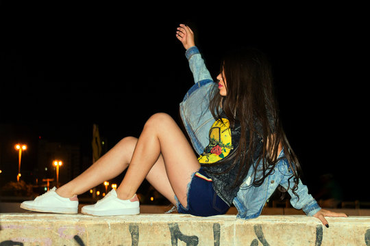 Girl on The Wall 3