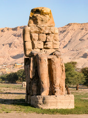 colossus of memnon