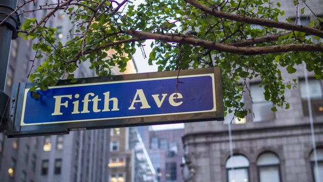 4K Nyc Park Ave street sign