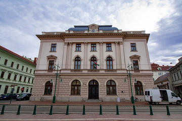 Eigentum - Immobilien und Architektur in Ungarn
