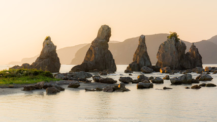 橋杭岩の朝焼け