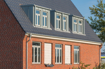 Dachgauben aus Zinkblech mit Fenstern 