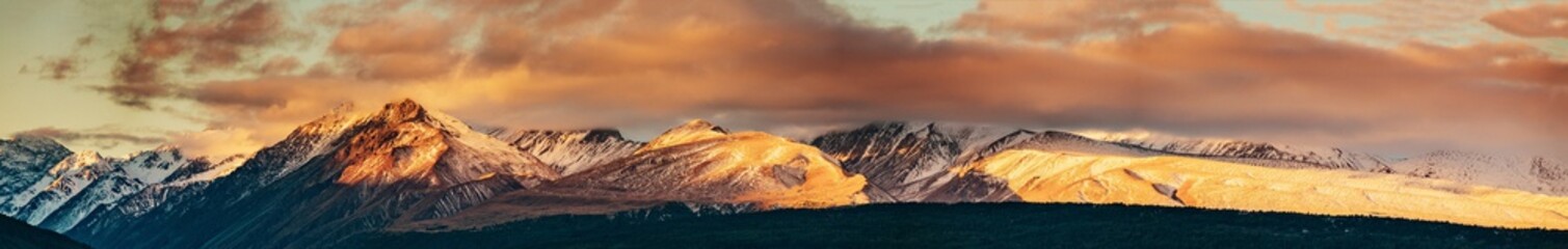 Sunset on the Summit of Mt. Cook and La Perouse in New Zealand