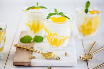 Fool with mango & cardamom