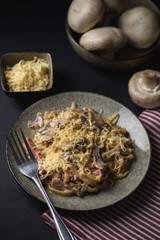 fettuccine pasta with mushrooms