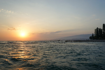 Fototapeta premium seascape with a magnificent sunset over the sea.