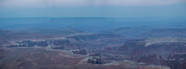 Fototapeta na wymiar Late evening at Island in the Sky in Canyonlands National Park