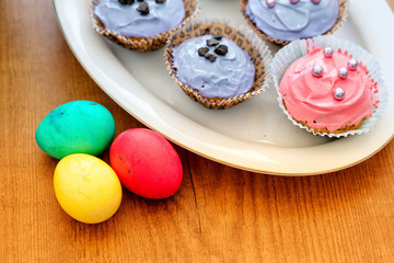 Paschal Easter Eggs and Cup Cake