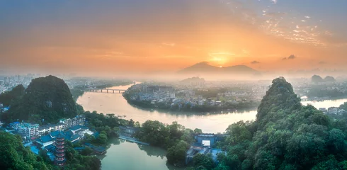 Zelfklevend Fotobehang Guilin Li-rivier en Karst-gebergte Guilin, Yangshuo