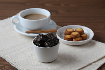 Obraz na płótnie Canvas コーヒー クッキー ティータイム テーブル