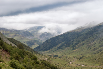 Naklejka premium paisaje natural con cielo
