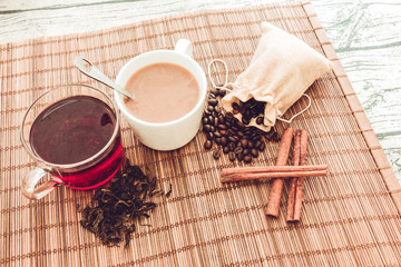 Obraz na płótnie Canvas Hot coffee and tea
