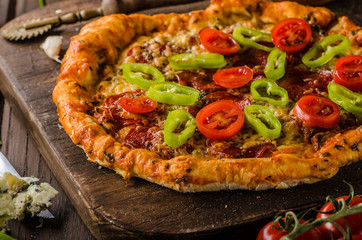Rustic old style vintage pizza