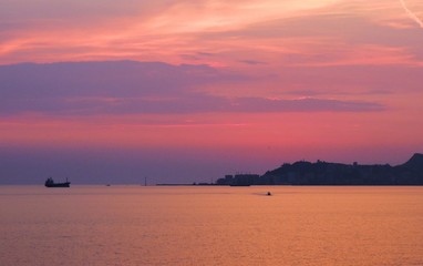 Naklejka premium Purple sunset