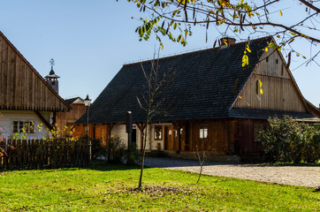 drewniany dom  © wedrownik52